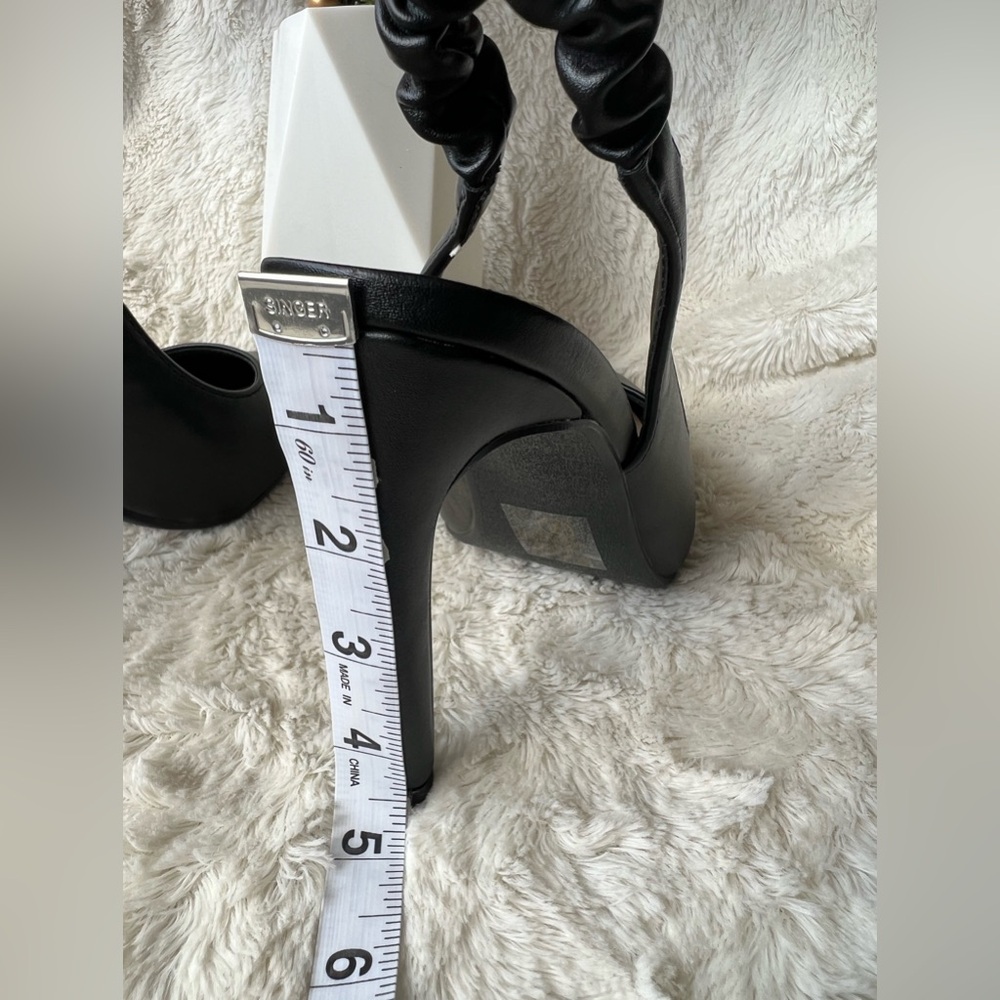 Delicious Black Heels with Slingback - Picture 7 of 7